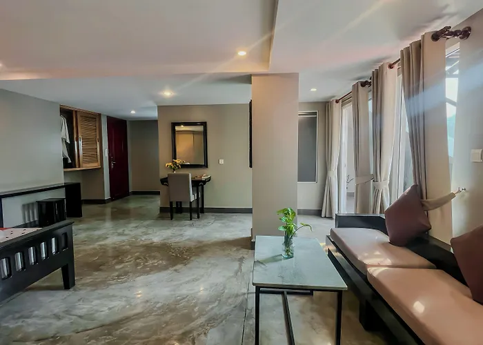 Dusit Hotel 4*